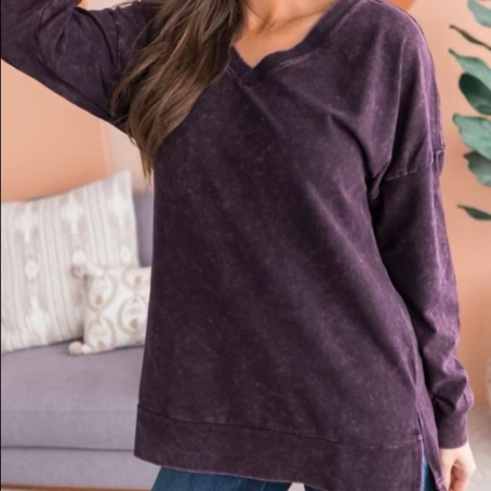 V-neck Mineral Wash Pullover